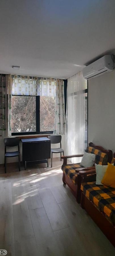 Pine 2 1 Leilighet Golem (Tirana)